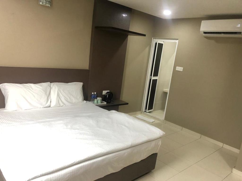 Tropika Garden Hotel Johor Bahru Luaran gambar