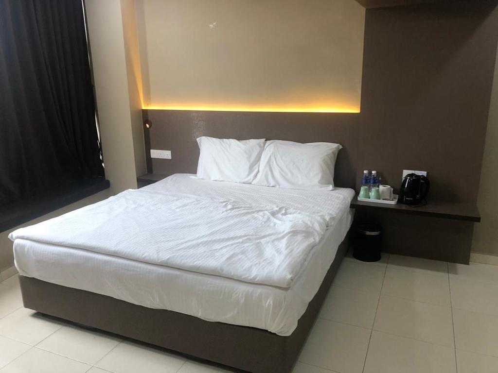 Tropika Garden Hotel Johor Bahru Luaran gambar